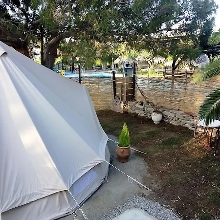 Kemp Happy Glamping