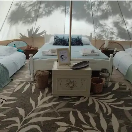 Kemp Happy Glamping